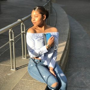 Meet your Posher, Alexis